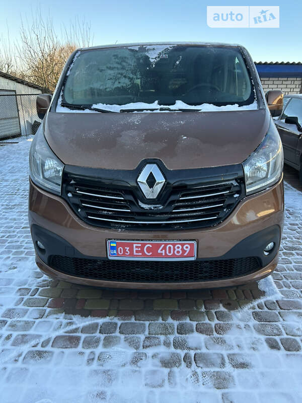 Минивэн Renault Trafic 2017 в Киеве