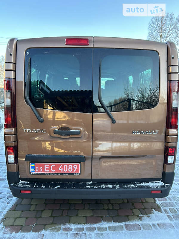 Минивэн Renault Trafic 2017 в Киеве