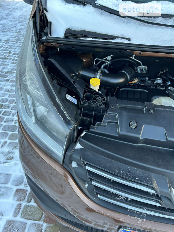 Минивэн Renault Trafic 2017 в Киеве
