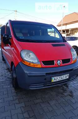 Минивэн Renault Trafic 2004 в Сокале