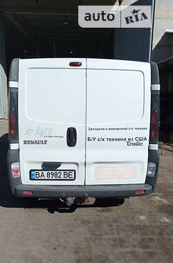 Вантажний фургон Renault Trafic 2006 в Кропивницькому