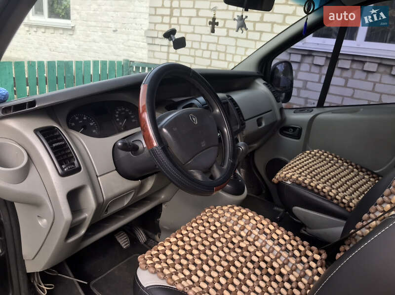 Мінівен Renault Trafic 2006 в Житомирі