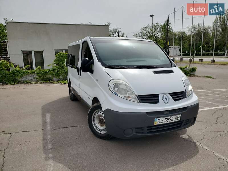 Минивэн Renault Trafic 2007 в 
