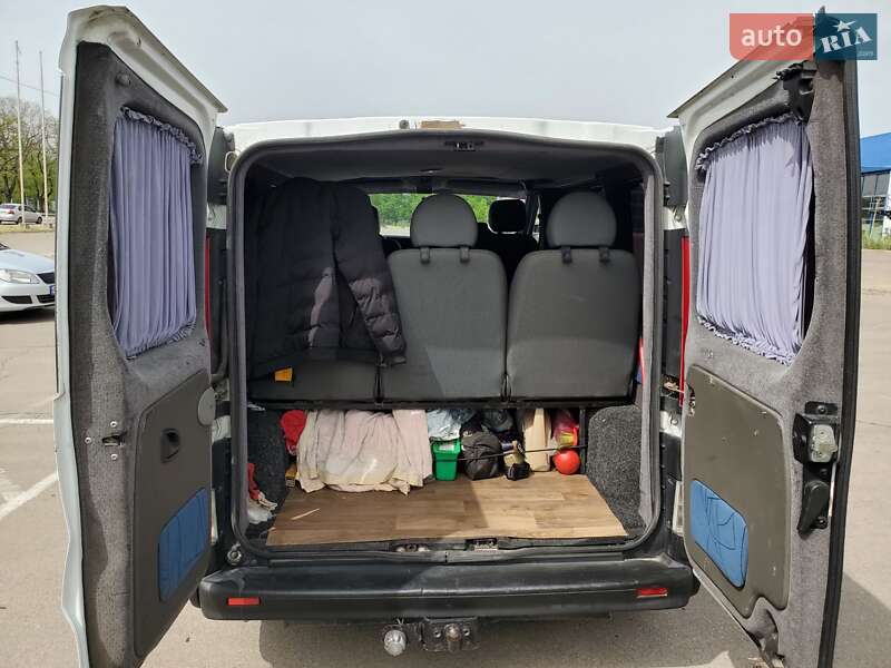 Минивэн Renault Trafic 2007 в 