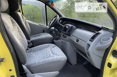 Минивэн Renault Trafic 2004 в Турке