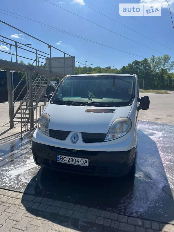 Минивэн Renault Trafic 2008 в Львове