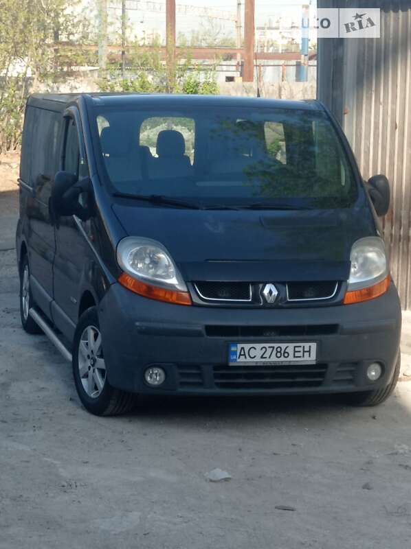 Мінівен Renault Trafic 2002 в Києві