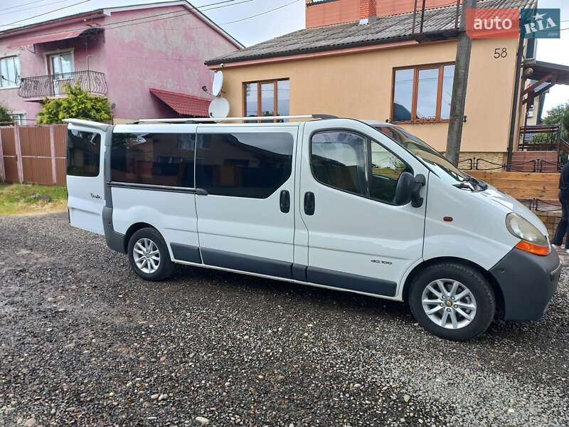 Минивэн Renault Trafic 2005 в Виноградове