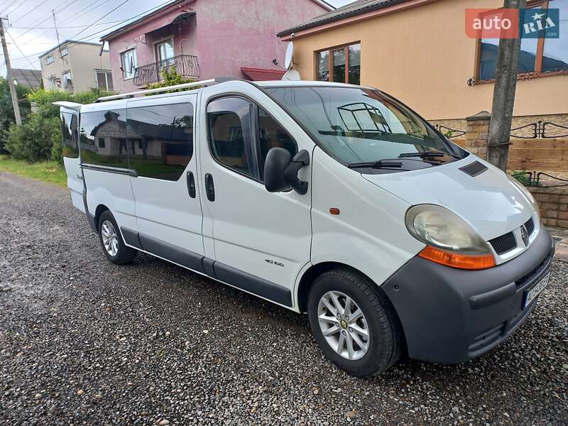 Минивэн Renault Trafic 2005 в Виноградове