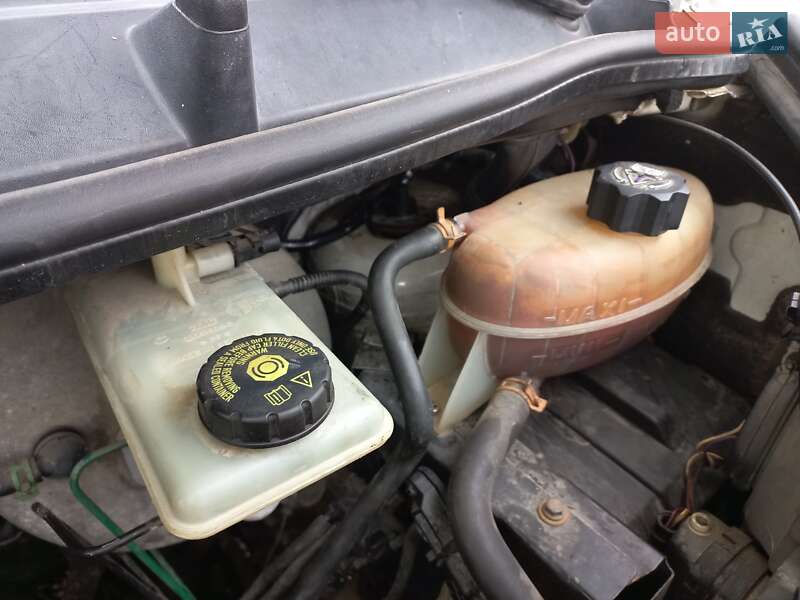 Минивэн Renault Trafic 2005 в Виноградове