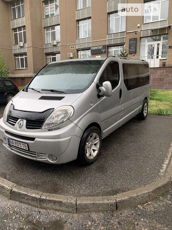 Мікроавтобус Renault Trafic 2011 в Києві