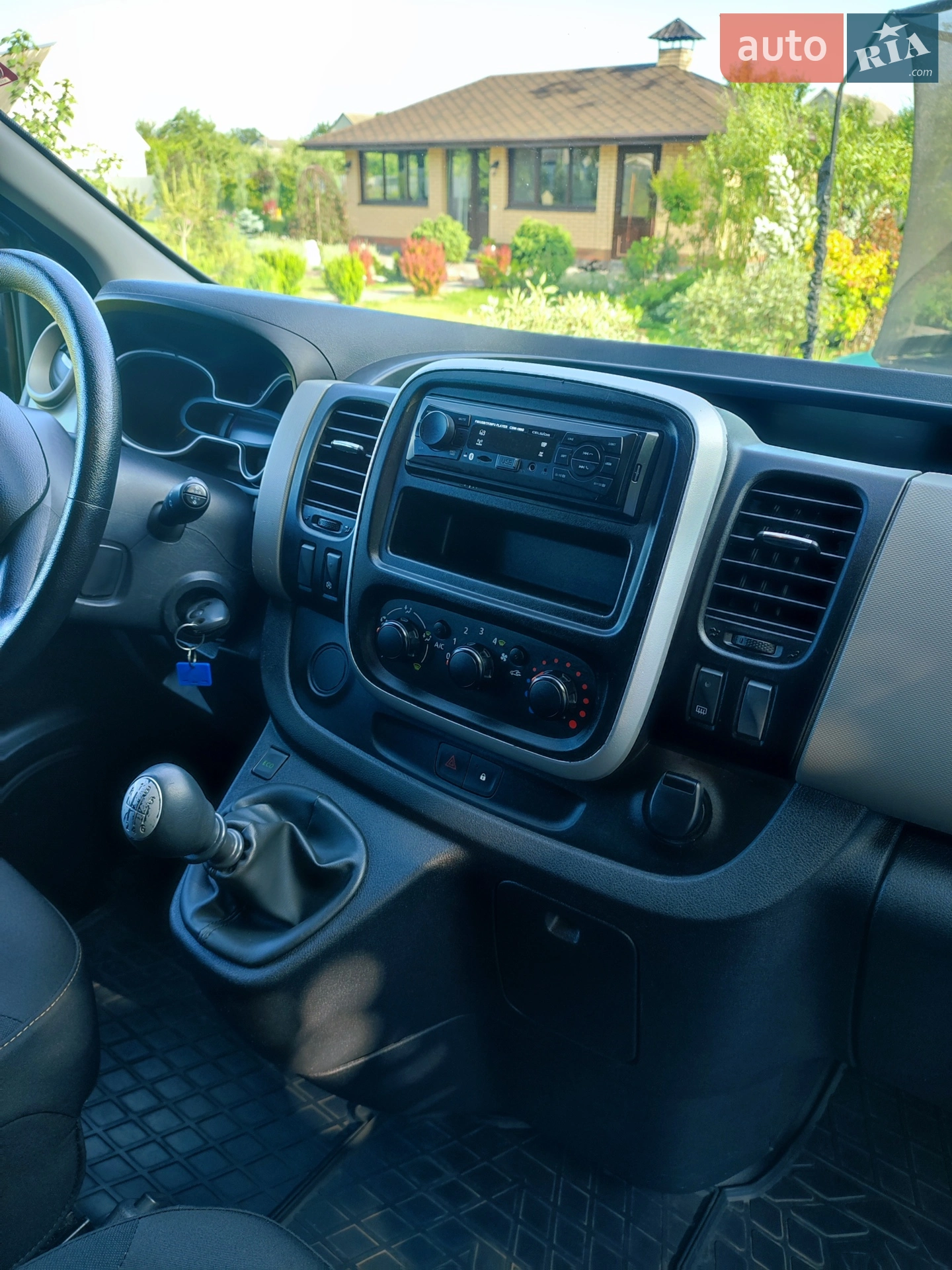 Renault Trafic 2015 VIN VF1JL000454444797 фото оголошення 8 з 18