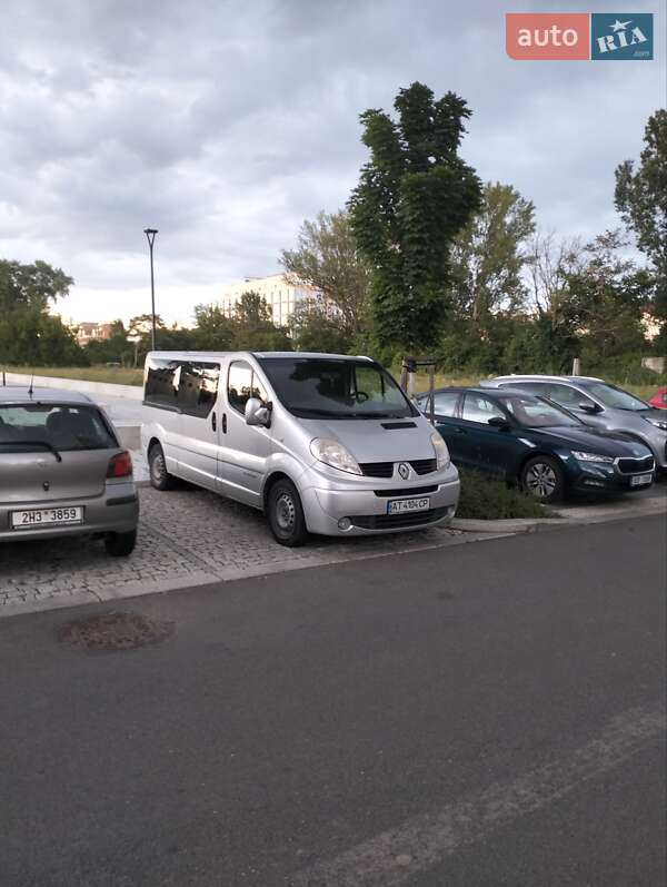 Renault Trafic 2011