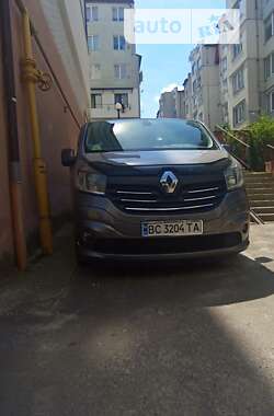 Минивэн Renault Trafic 2015 в Новояворовске