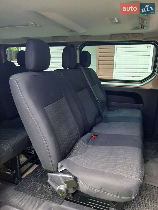 Мінівен Renault Trafic 2016 в Чернівцях