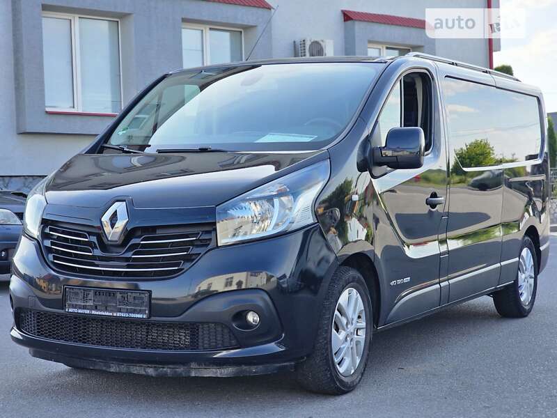 Мінівен Renault Trafic 2015 в Тернополі