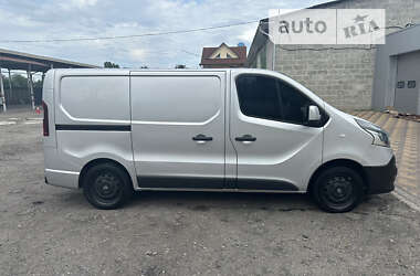 Мінівен Renault Trafic 2017 в Миргороді