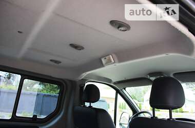 Мінівен Renault Trafic 2013 в Чернівцях