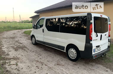 Минивэн Renault Trafic 2007 в Сарнах