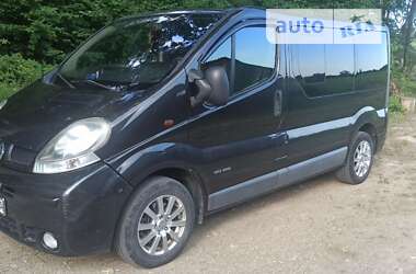 Минивэн Renault Trafic 2005 в Сторожинце