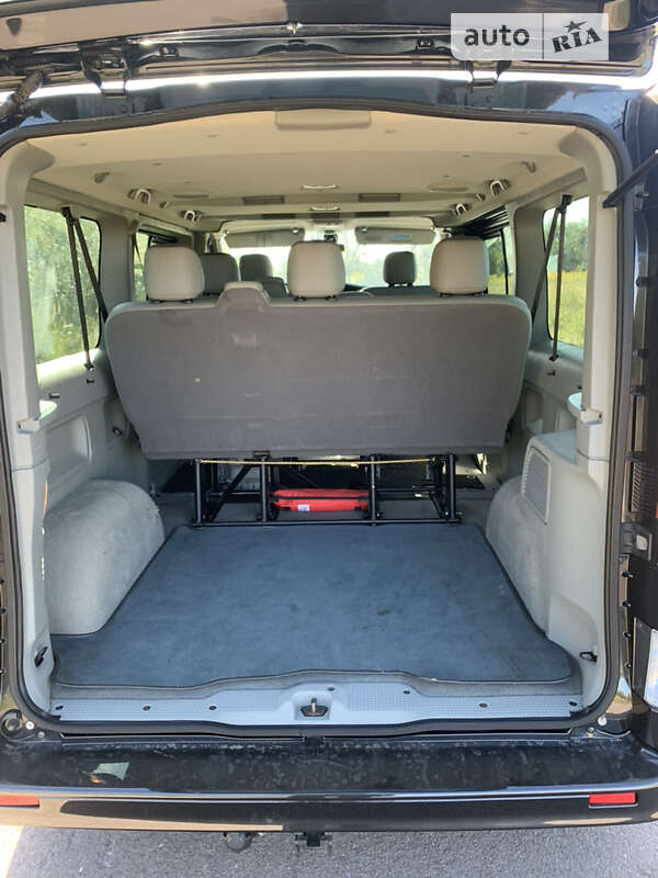Минивэн Renault Trafic 2011 в Олевске