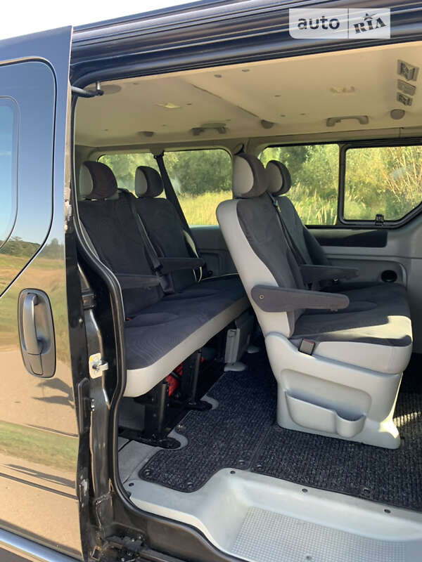 Минивэн Renault Trafic 2011 в Олевске