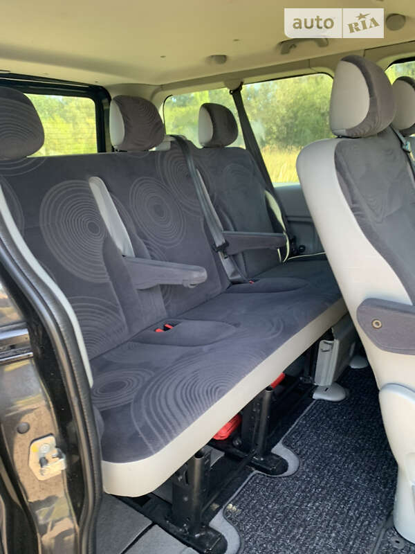 Минивэн Renault Trafic 2011 в Олевске
