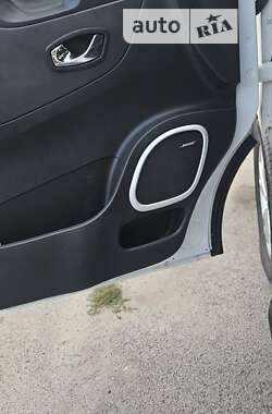 Минивэн Renault Trafic 2020 в 