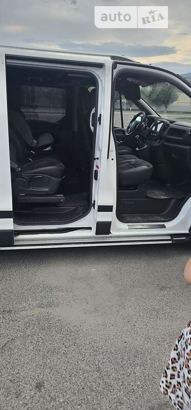 Минивэн Renault Trafic 2020 в Сваляве