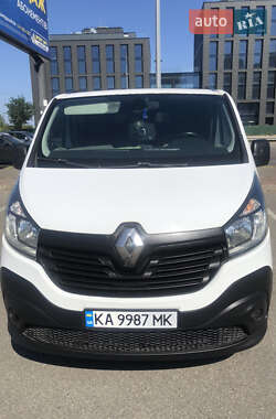 Минивэн Renault Trafic 2015 в 