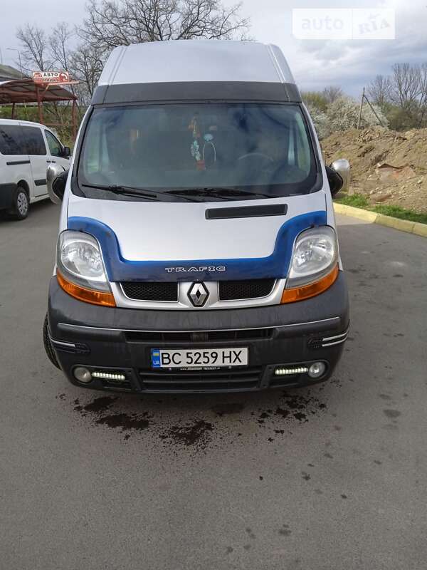 Мінівен Renault Trafic 2005 в Сколе