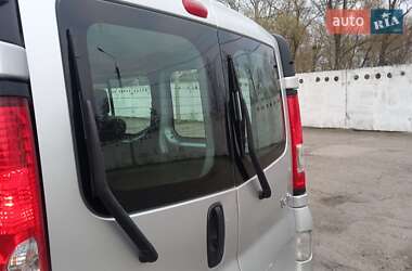 Минивэн Renault Trafic 2012 в 