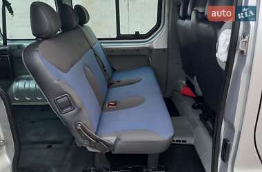 Минивэн Renault Trafic 2012 в 
