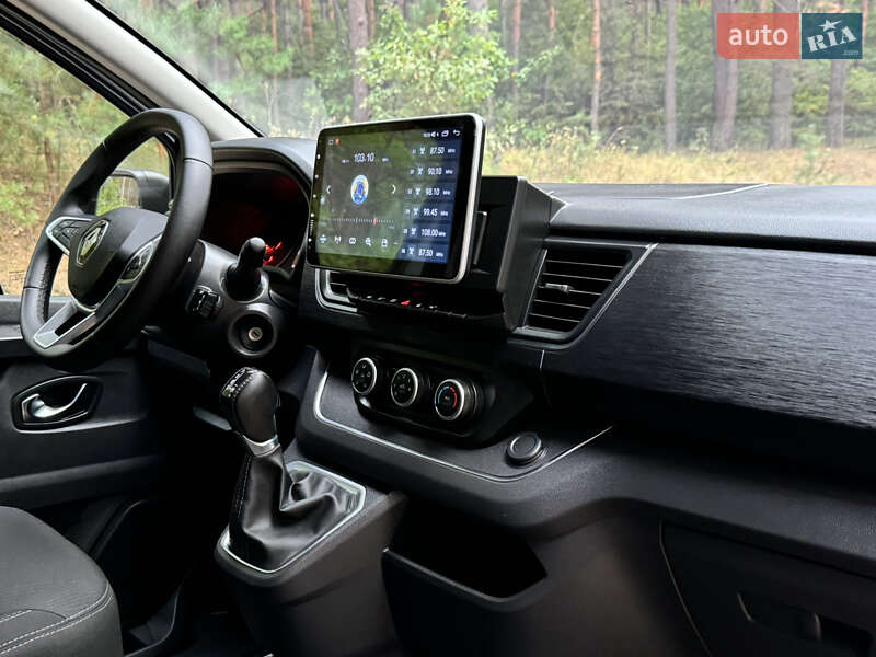 Минивэн Renault Trafic 2024 в Киеве