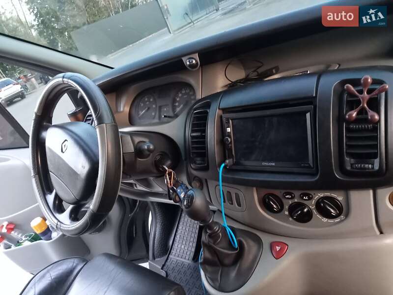 Минивэн Renault Trafic 2005 в Тернополе