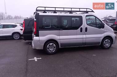 Минивэн Renault Trafic 2012 в 