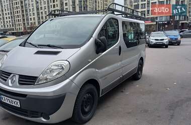 Минивэн Renault Trafic 2012 в 