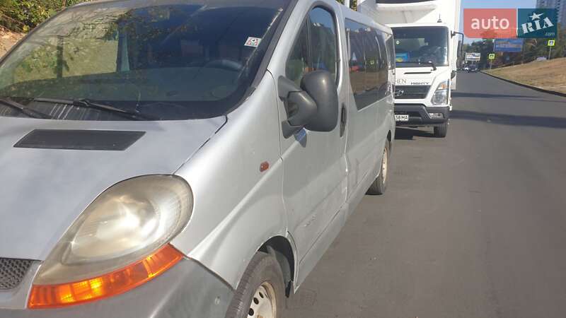 Минивэн Renault Trafic 2003 в Киеве