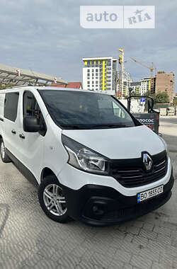 Вантажопасажирський фургон Renault Trafic 2015 в Тернополі