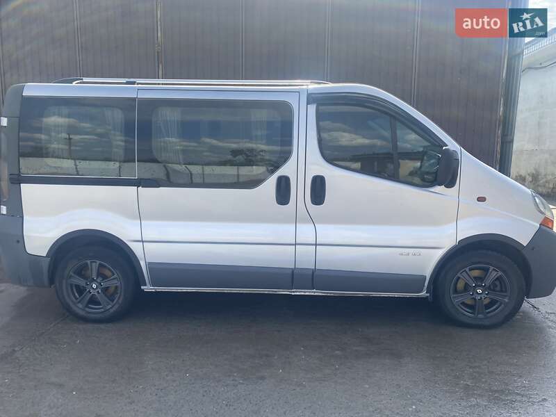Минивэн Renault Trafic 2005 в Кривом Роге фото 3 Минивэн Renault Trafic 2005 в Кривом Роге
