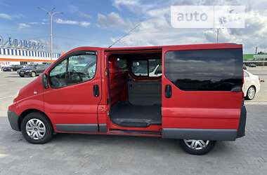 Вантажний фургон Renault Trafic 2012 в Чернівцях