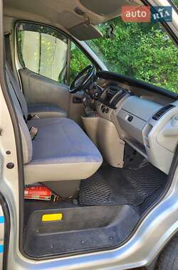 Мінівен Renault Trafic 2004 в 