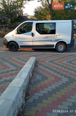 Мікроавтобус Renault Trafic 2005 в Новоукраїнці