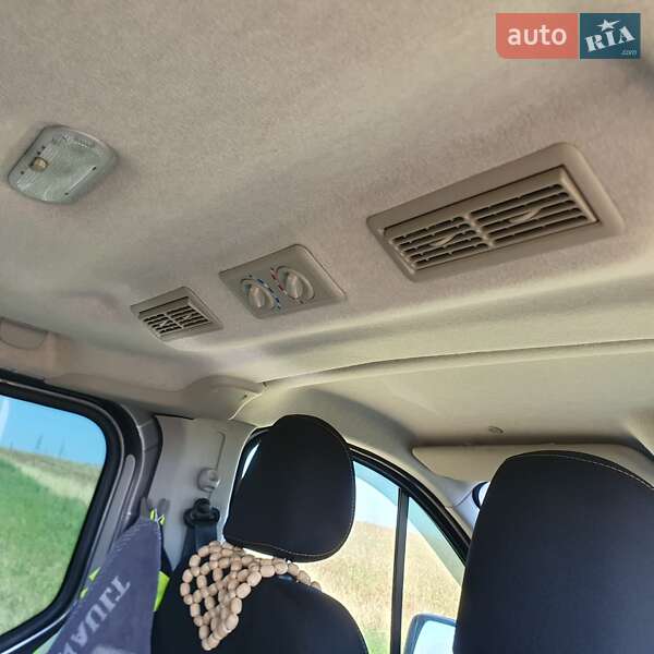 Минивэн Renault Trafic 2017 в Ровно