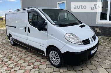 Грузовой фургон Renault Trafic 2013 в Снятине