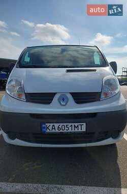 Минивэн Renault Trafic 2014 в 