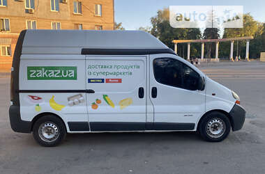 Вантажний фургон Renault Trafic 2006 в Кривому Розі