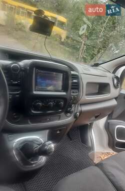 Минивэн Renault Trafic 2015 в Черновцах