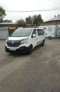 Мінівен Renault Trafic 2014 в Чернівцях