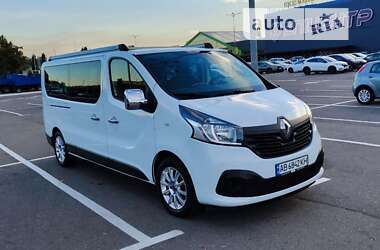 Минивэн Renault Trafic 2017 в Киеве